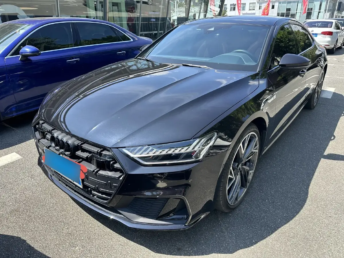 2023 Audi A7L 2.0T 245HP L4 7DCT