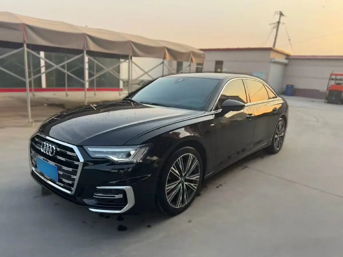 2022 Audi A6L 2.0T 224HP L4 7DCT