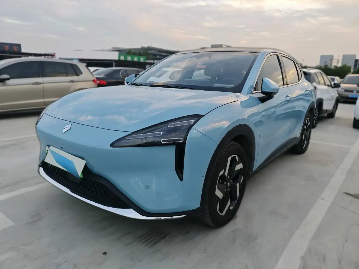 2024 BaoJun Cloud Sea BEV 69.2KWH