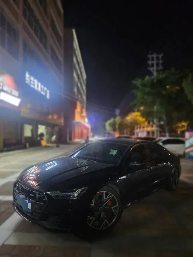 2023 Audi A7L 2.0T 245HP L4 7DCT