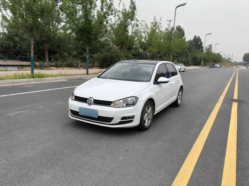 2014 Volkswagen Golf 1.4T 131HP L4 7DCT