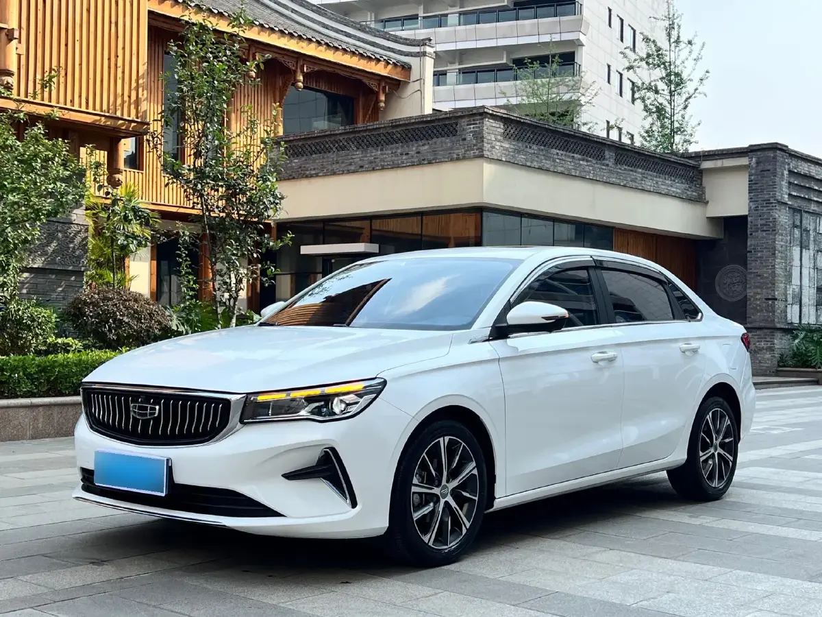 2022 Geely Emgrand L 1.4T 141HP L4 CVT