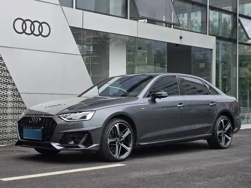 2024 Audi A4L 2.0T 190HP L4 7DCT