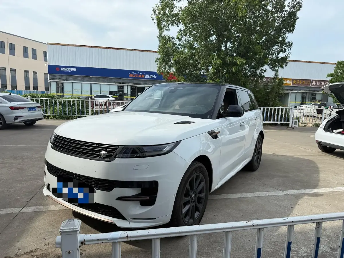 2023 Land Rover Range Rover Sport 3.0T 400HP L6 8AT