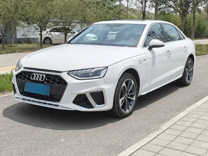 2024 Audi A4L 2.0T 190HP L4 7DCT