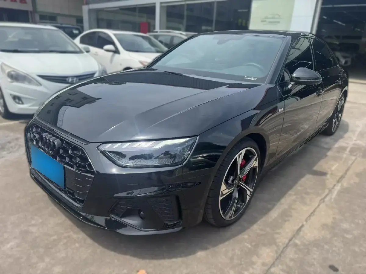 2024 Audi A4L 2.0T 245HP L4 7DCT