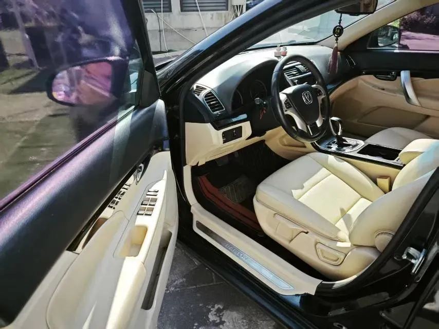 2017 ChangAn Raeton 1.5T 170HP L4 6AT,autocango,china used car exporter,china ev exporter,chinese used car exporter,chinese used ev exporter