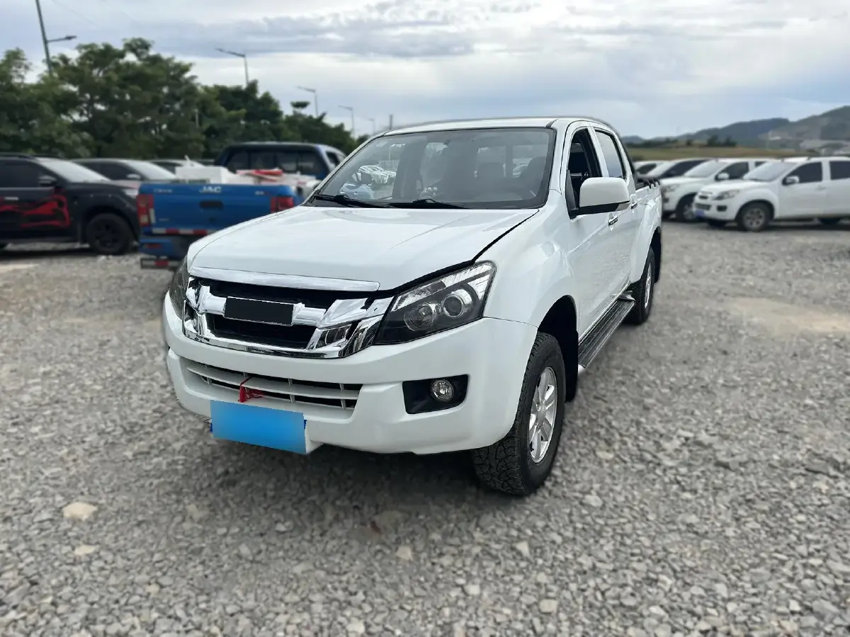 2020 Isuzu LingTuo 2.5T 150HP L4 6MT