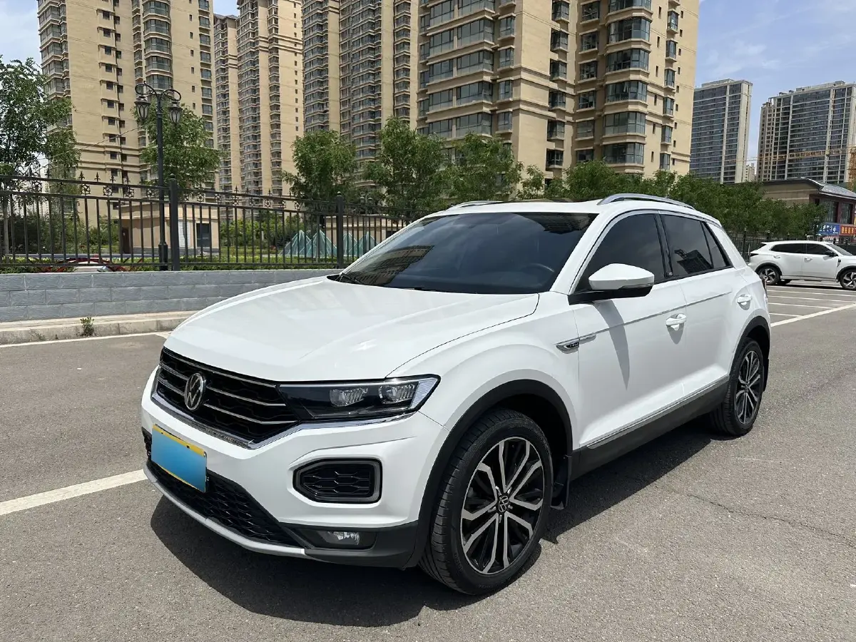 2021 Volkswagen T-Roc 1.4T 150HP L4 7DCT
