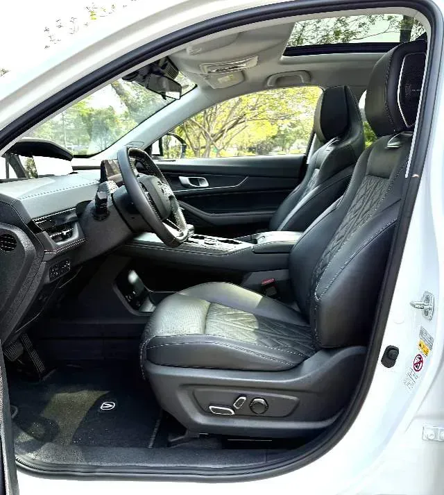 2021 ChangAn UNI-K 2.0T 233HP L4 8AT,autocango,china used car exporter,china ev exporter,chinese used car exporter,chinese used ev exporter