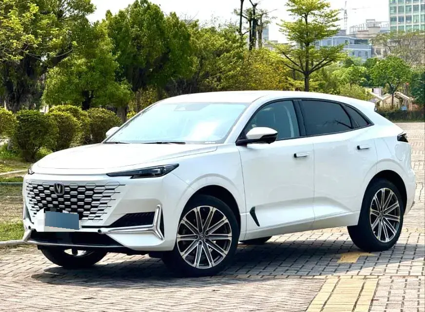 2021 ChangAn UNI-K 2.0T 233HP L4 8AT