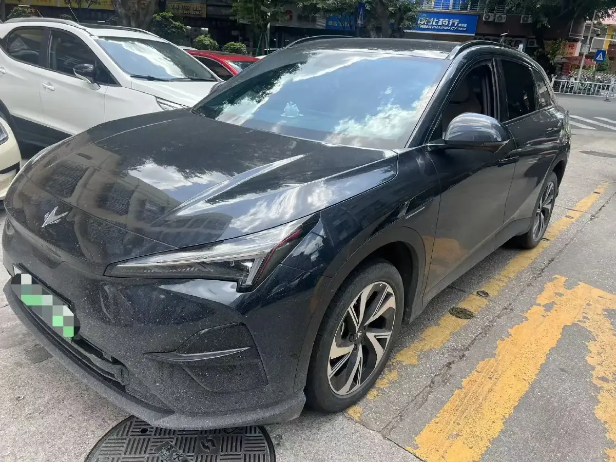 2024 ARCFOX αT5 BEV 65KWH