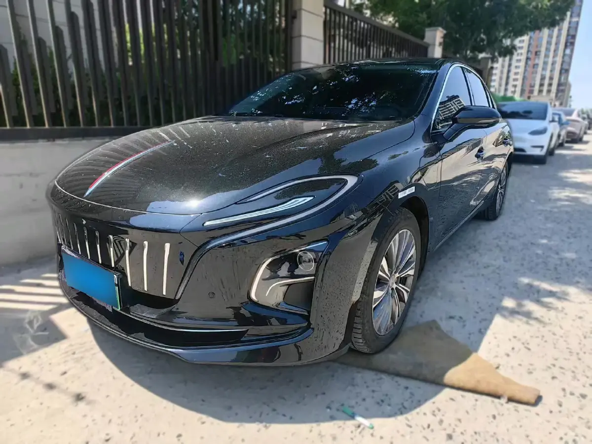 2022 HongQi E-QM5 BEV 54KWH