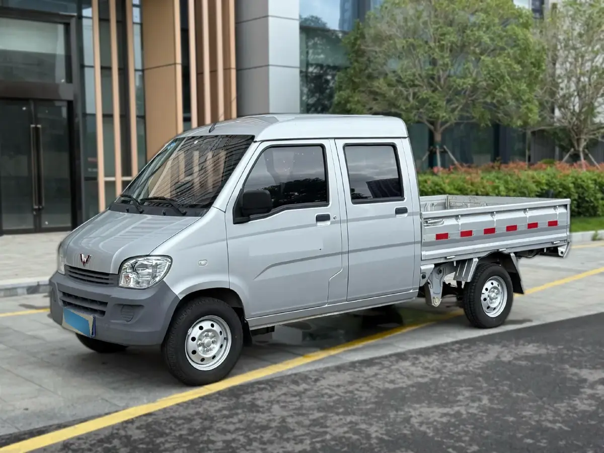 2020 WuLing ZhiGuang Mini Truck 1.2L 76HP L4 5MT