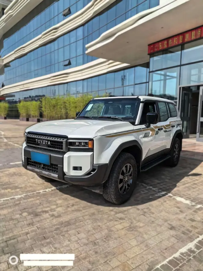 2025 Toyota Land Cruiser Prado 2.4T 282HP L4 8AT Hybrid 5.1KWH