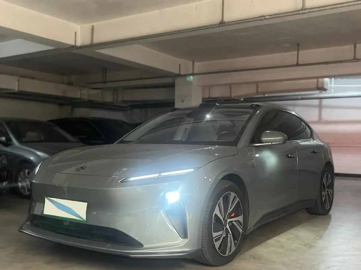 2022 NIO ET5 BEV 75KWH