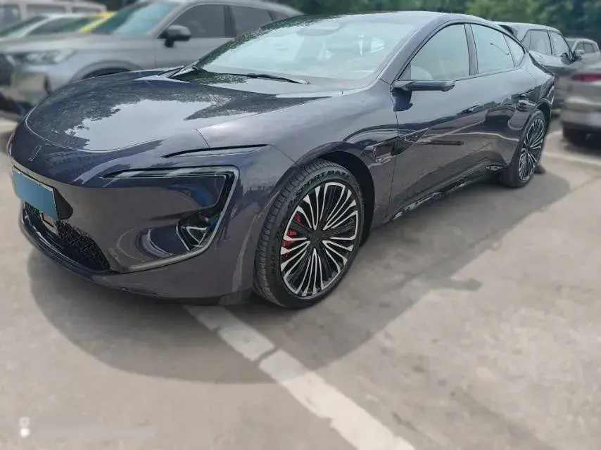 2025 Avatr 12 1.5T 156HP L4 REEV 39.05KWH