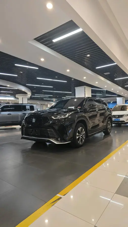 2022 Toyota Crown Kluger 2.5L 192HP L4 E-CVT Hybrid