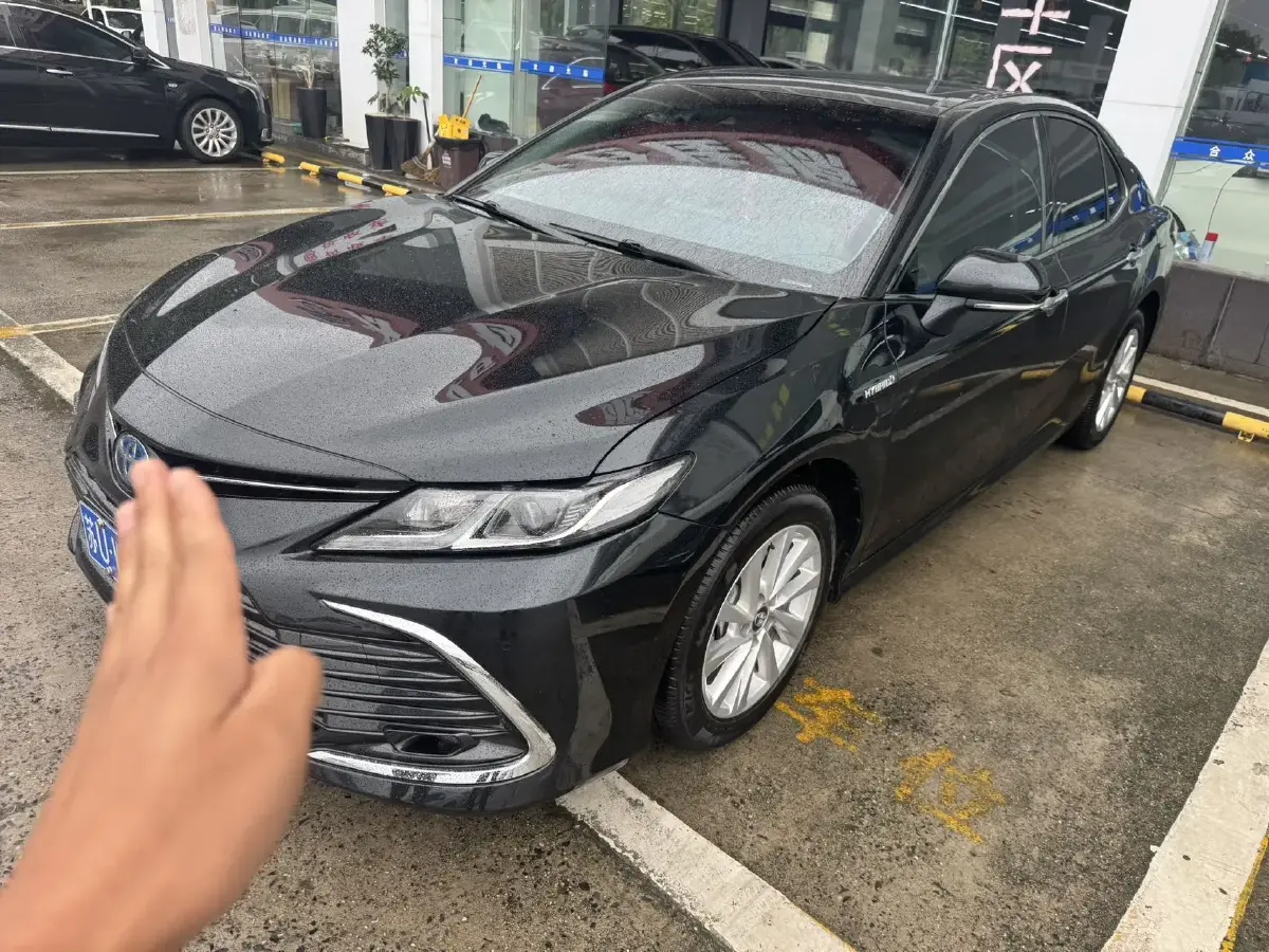2023 Toyota Camry 2.5L 178HP L4 E-CVT Hybrid
