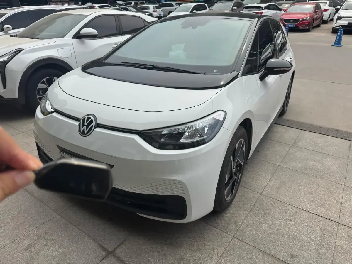 2024 Volkswagen ID.3 BEV 52.8KWH
