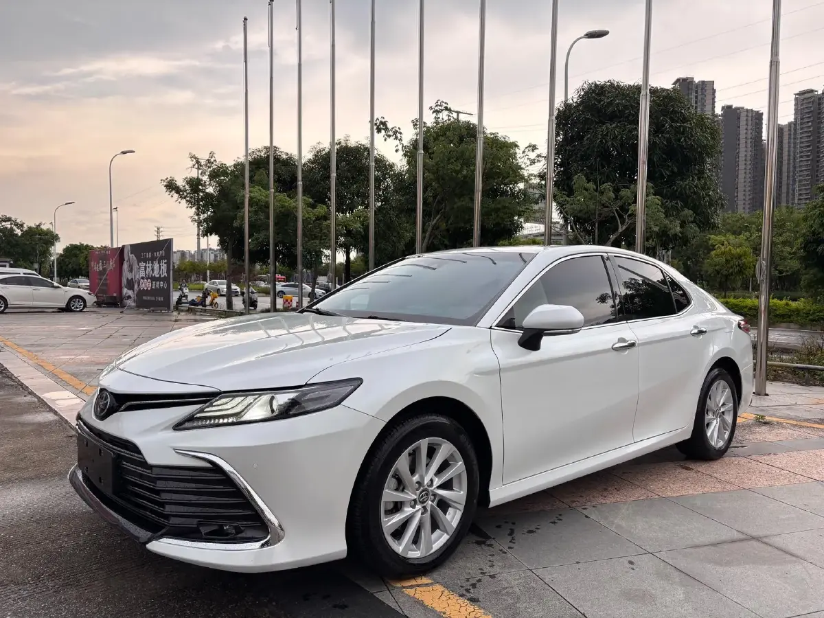 2021 Toyota Camry 2.0L 178HP L4 CVT