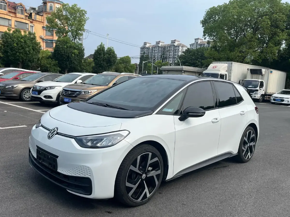 2024 Volkswagen ID.3 BEV 52.8KWH