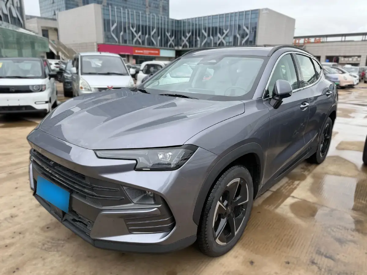 2025 Jetour DASHING 1.5T 184HP L4 7DCT