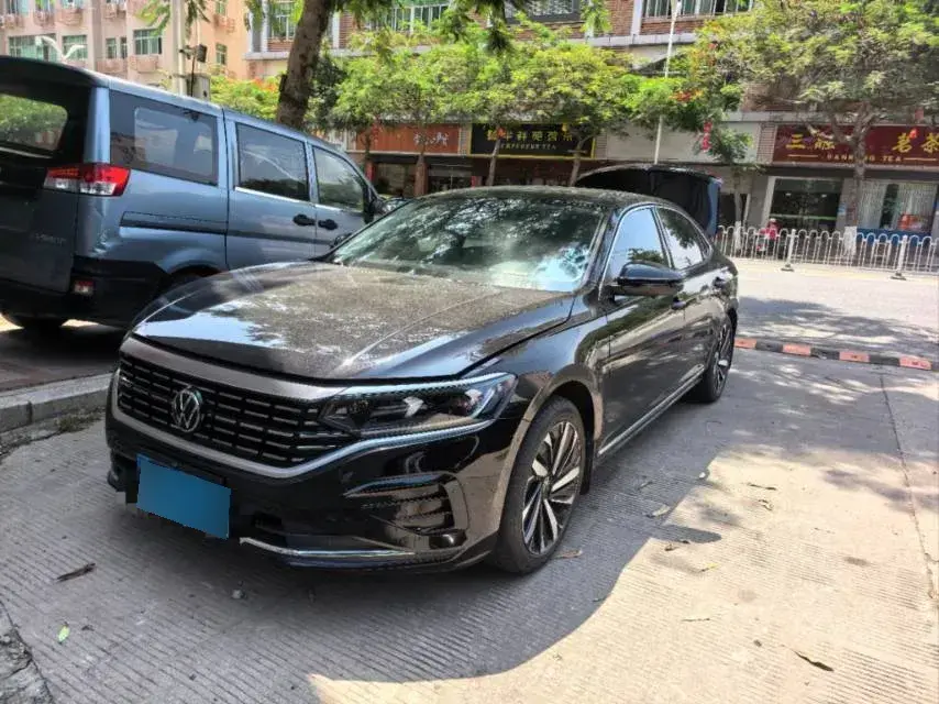 2022 Volkswagen Passat 2.0T 186HP L4 7DCT