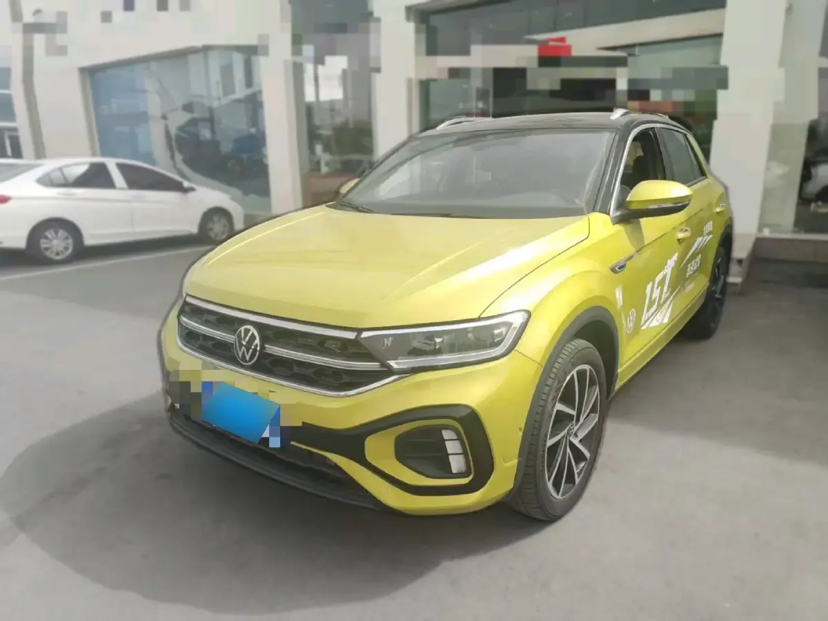 2023 Volkswagen T-Roc 1.5T 160HP L4 7DCT