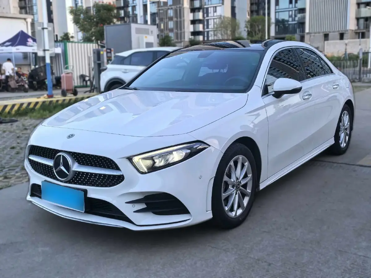 2022 Mercedes-Benz A Class 1.3T 163HP L4 7DCT 2022 Mercedes-Benz A Class 1.3T 163HP L4 7DCT