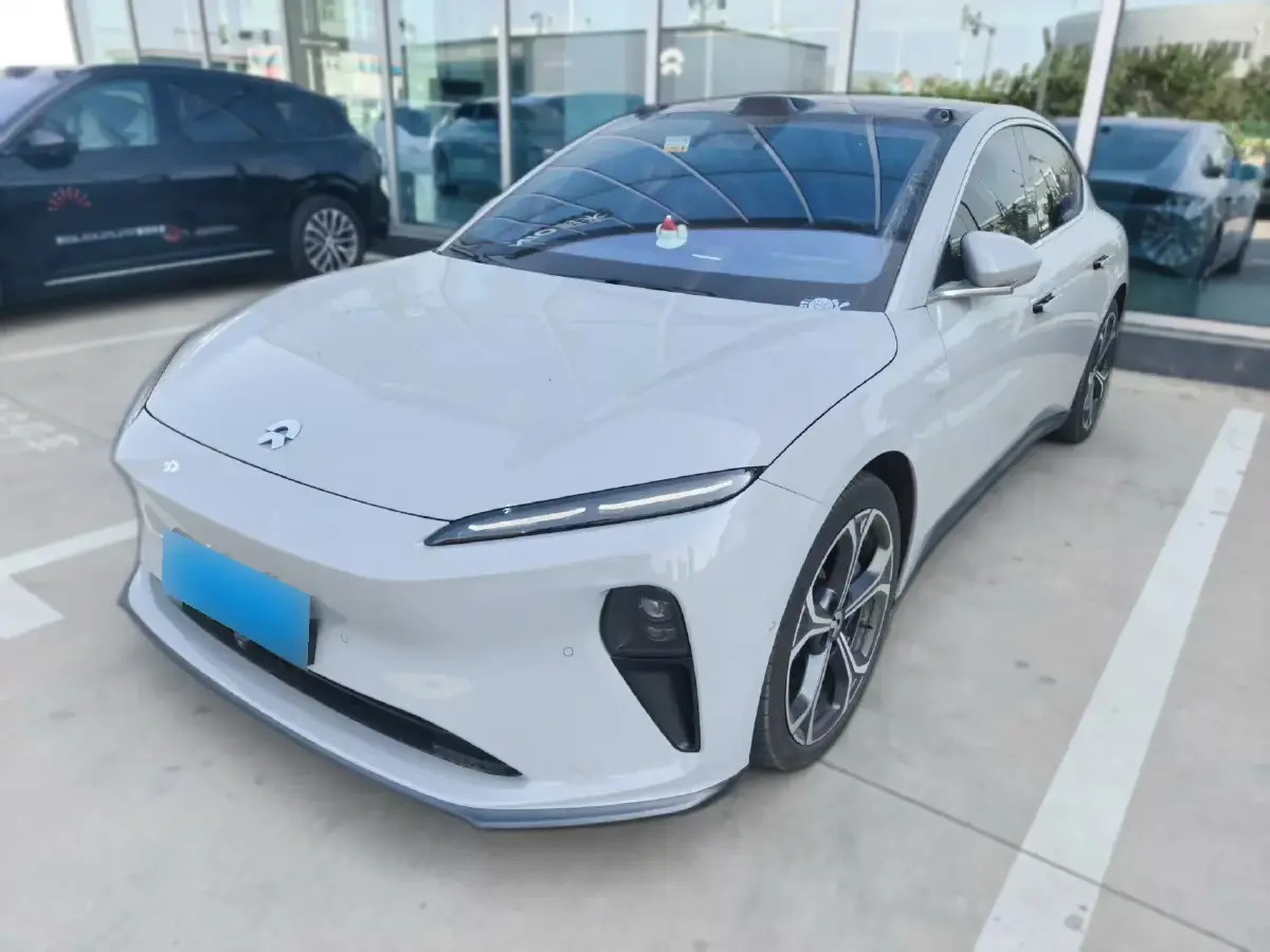 2022 NIO ET5 BEV 75KWH
