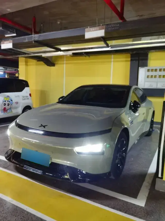 2022 Xpeng P7 BEV 60.2KWH