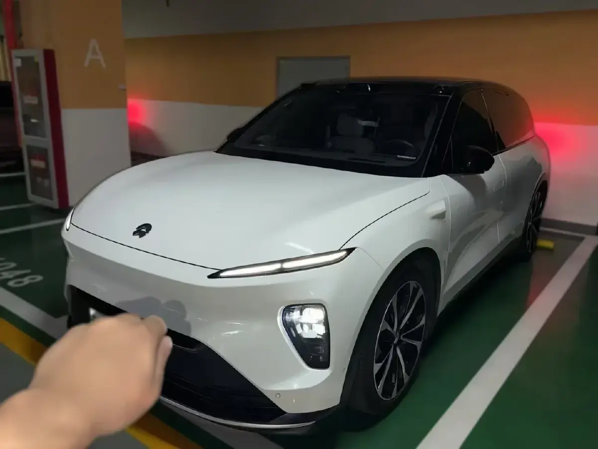 2023 NIO ES8 BEV 100KWH