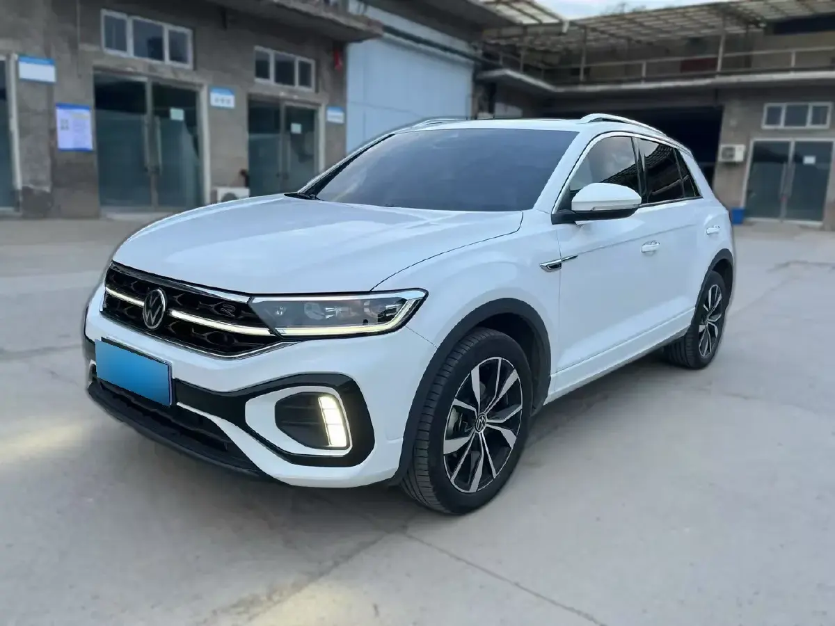 2023 Volkswagen T-Roc 1.5T 160HP L4 7DCT