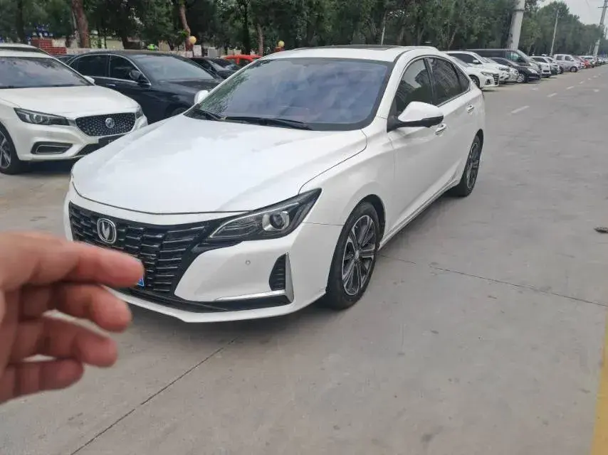 2022 ChangAn Raeton CC 1.5T 188HP L4 7DCT