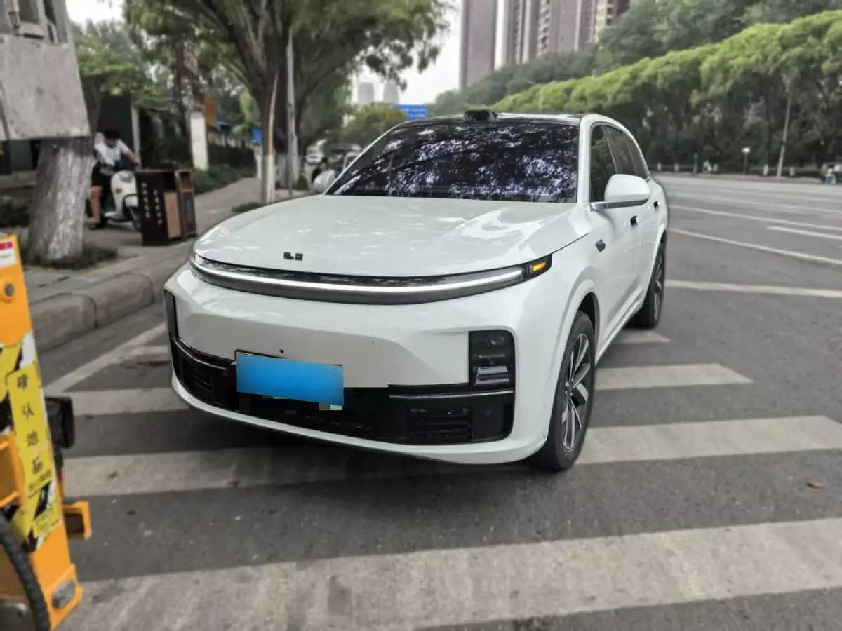 2023 Li L7 Range Extended 154HP REEV 40.9KWH