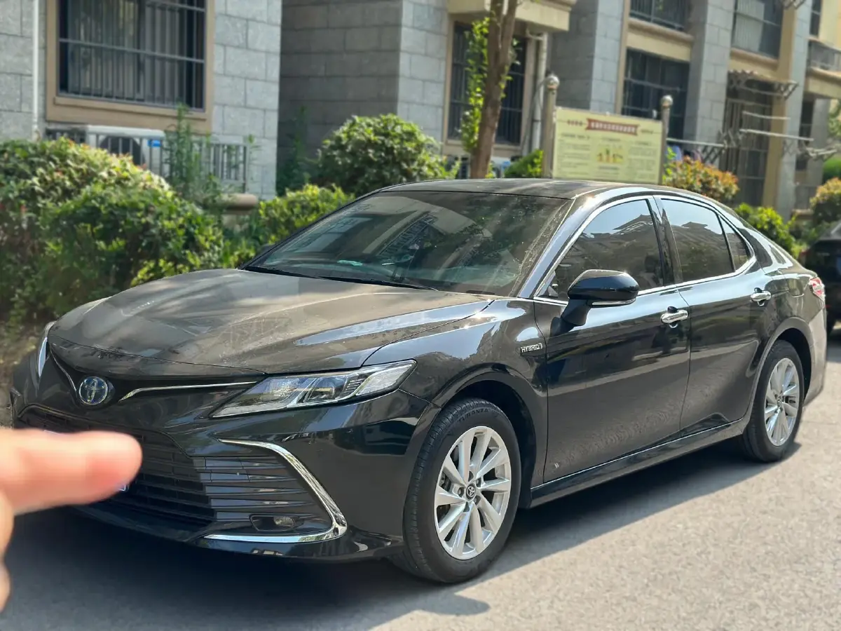 2023 Toyota Camry 2.5L 178HP L4 E-CVT Hybrid