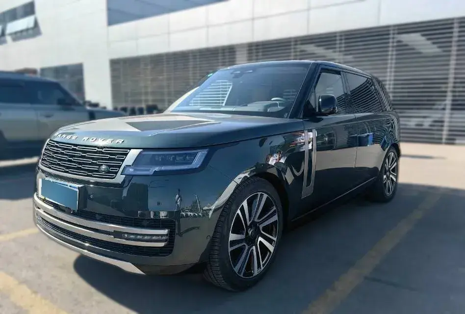 2025 Land Rover Range Rover 3.0T 400HP L6 8AT