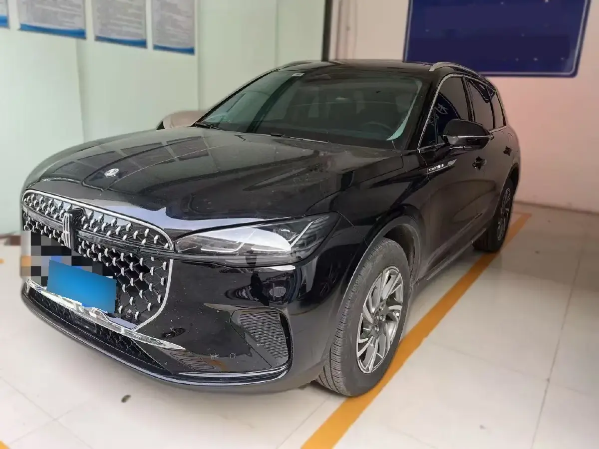 2023 Lincoln Corsair 2.0T 261HP L4 8AT