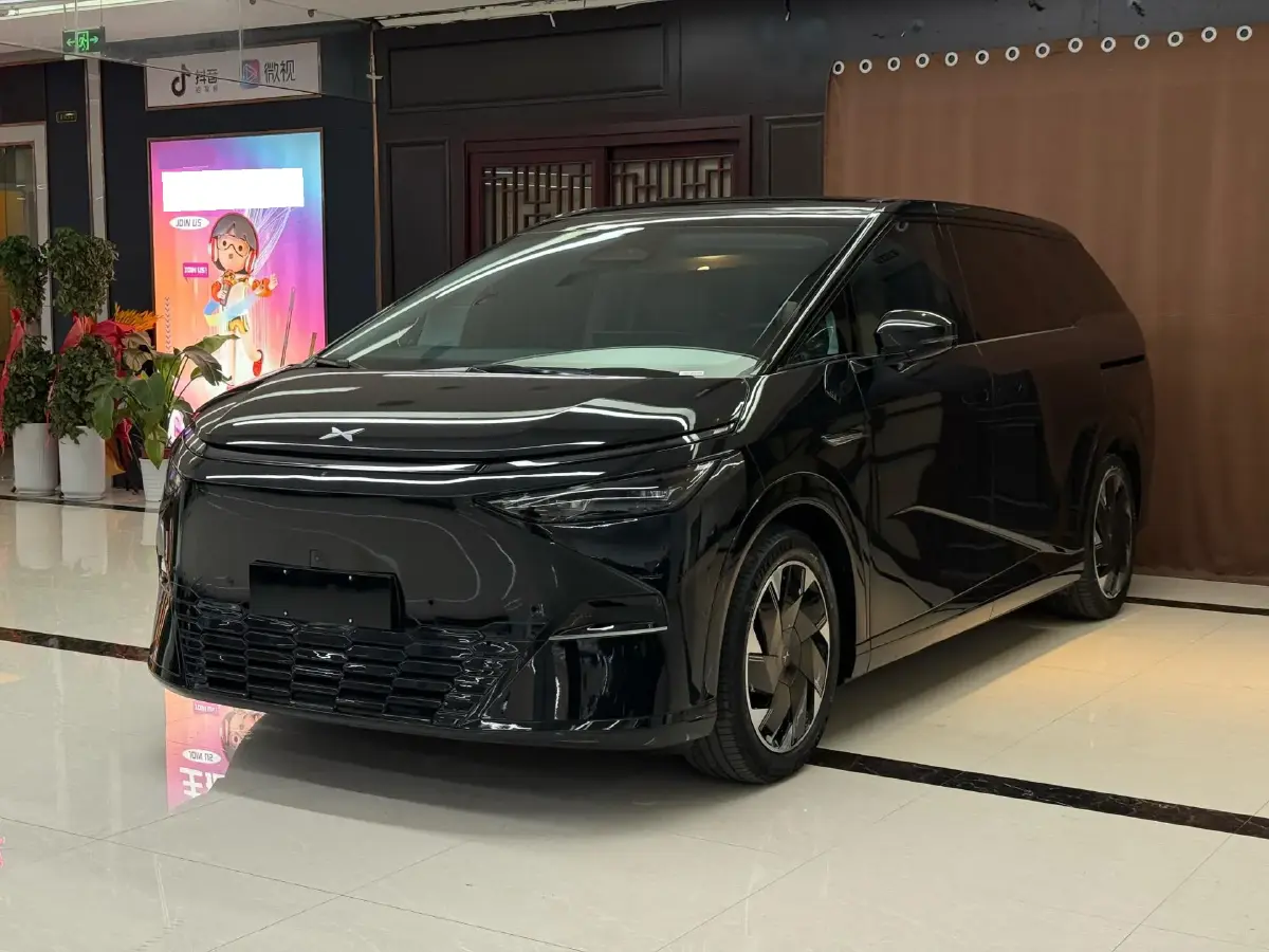 2024 Xpeng X9 BEV 101.5KWH