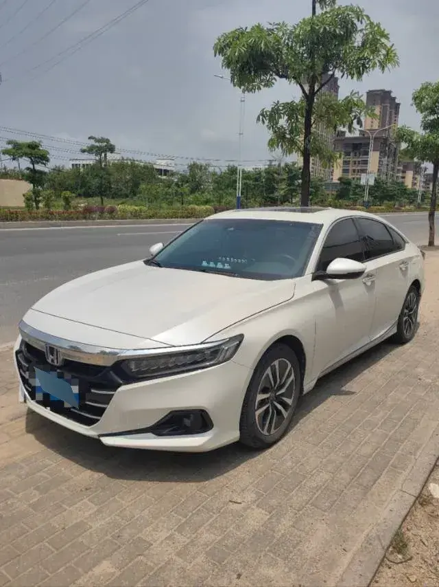 2022 Honda Accord 2.0L 146HP L4 E-CVT Hybrid