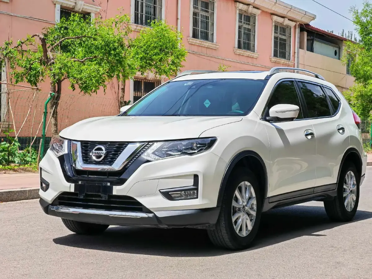 2023 Nissan X-Trail 2.0L 151HP L4 CVT