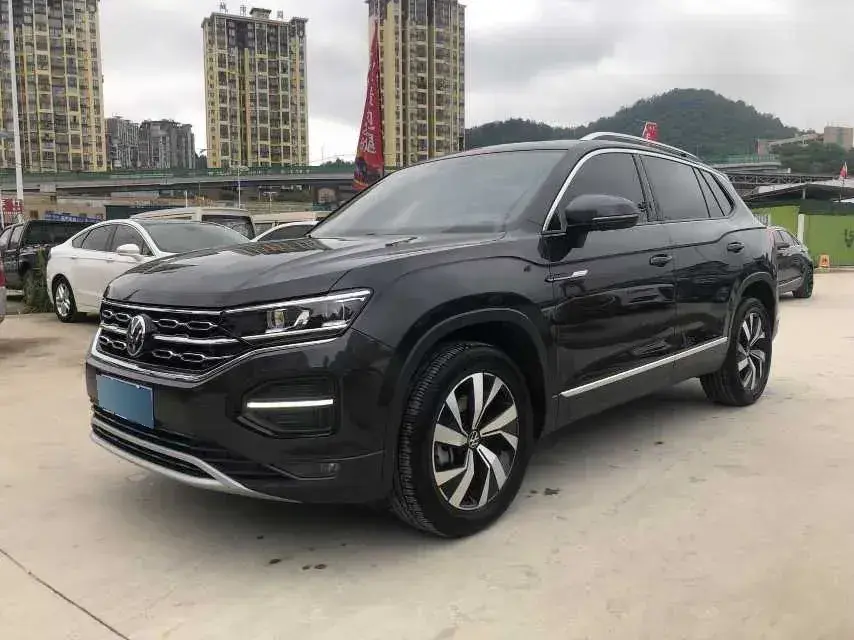 2022 Volkswagen Tayron 2.0T 186HP L4 7DCT