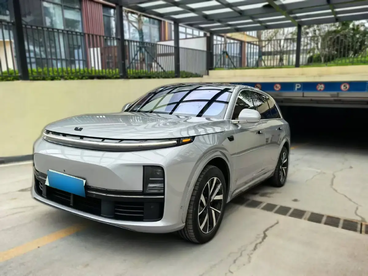 2023 Li L7 Range Extended 154HP REEV 40.9KWH