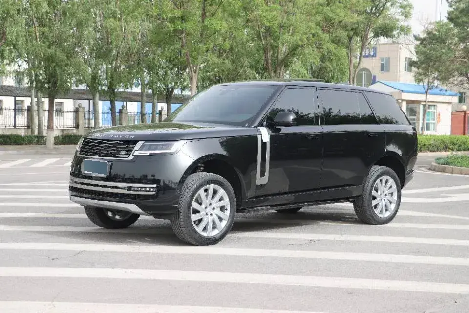 2025 Land Rover Range Rover 3.0T 400HP L6 8AT