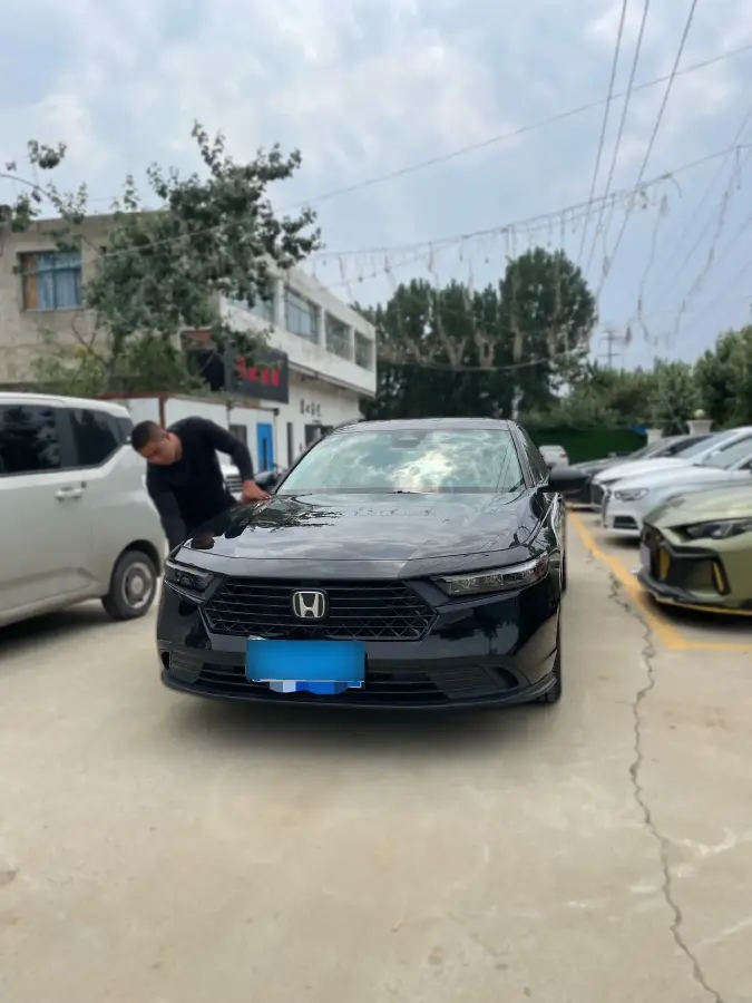 2023 Honda Accord 1.5T 192HP L4 CVT