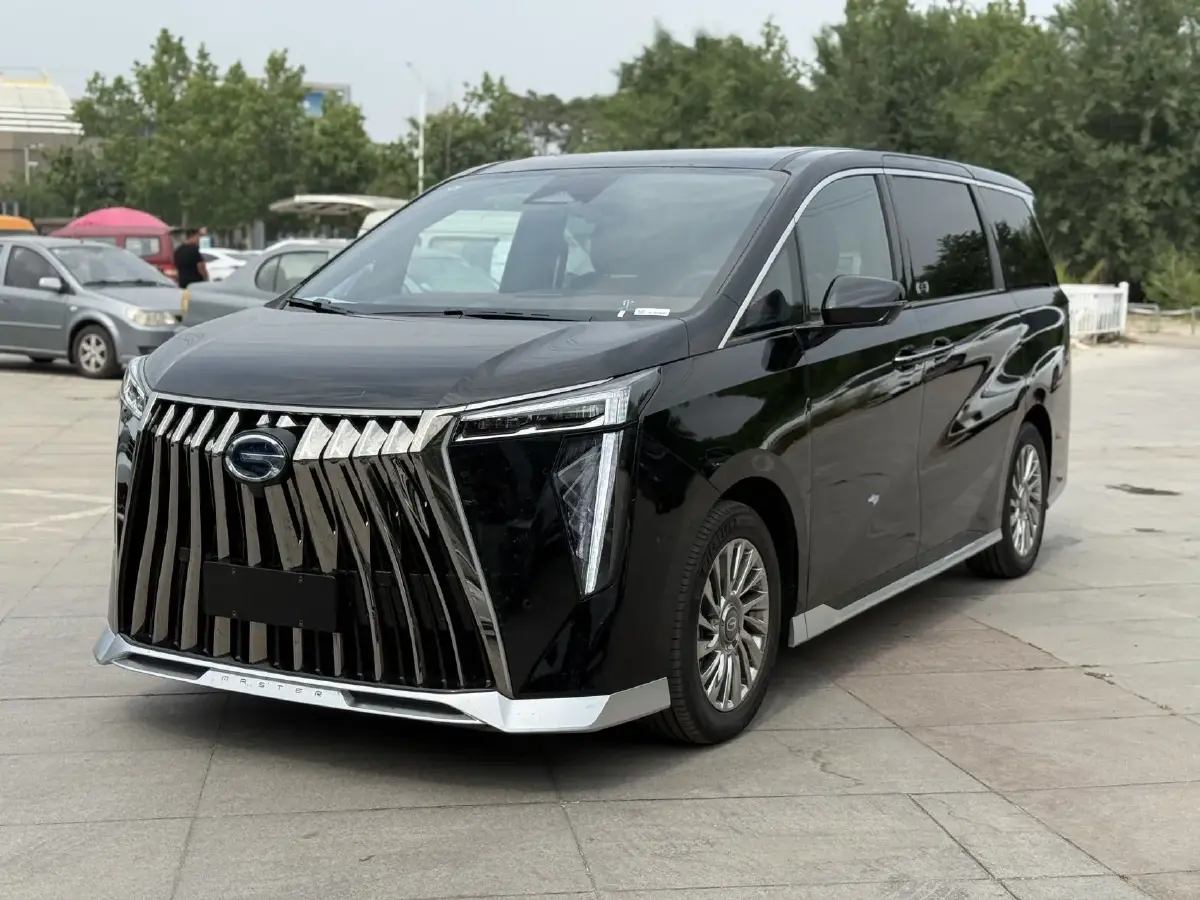 2025 GAC Trumpchi M8 2.0T 190HP L4 2DHT Hybrid