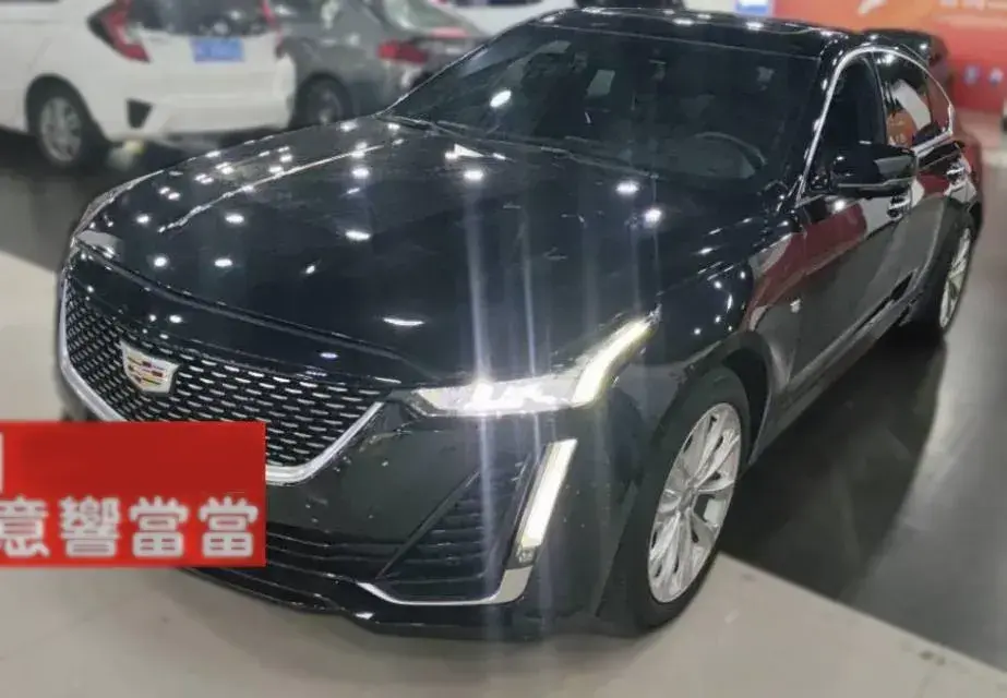 2022 Cadillac CT5 2.0T 237HP L4 10AT