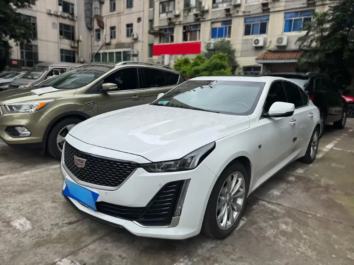 2022 Cadillac CT5 2.0T 237HP L4 10AT 2022 Cadillac CT5 2.0T 237HP L4 10AT