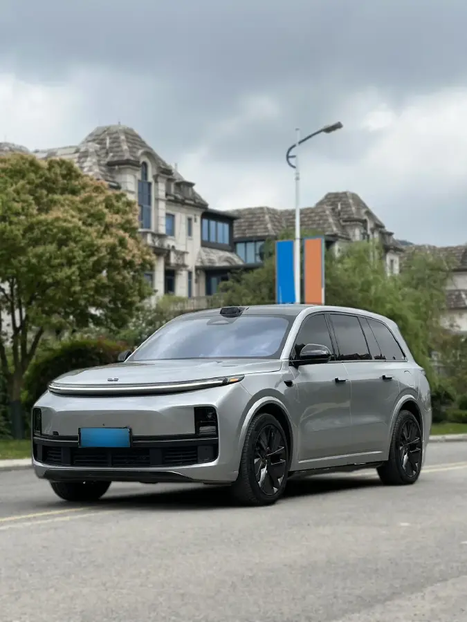 2022 Li L9 Range Extended 154HP REEV 42.6KWH